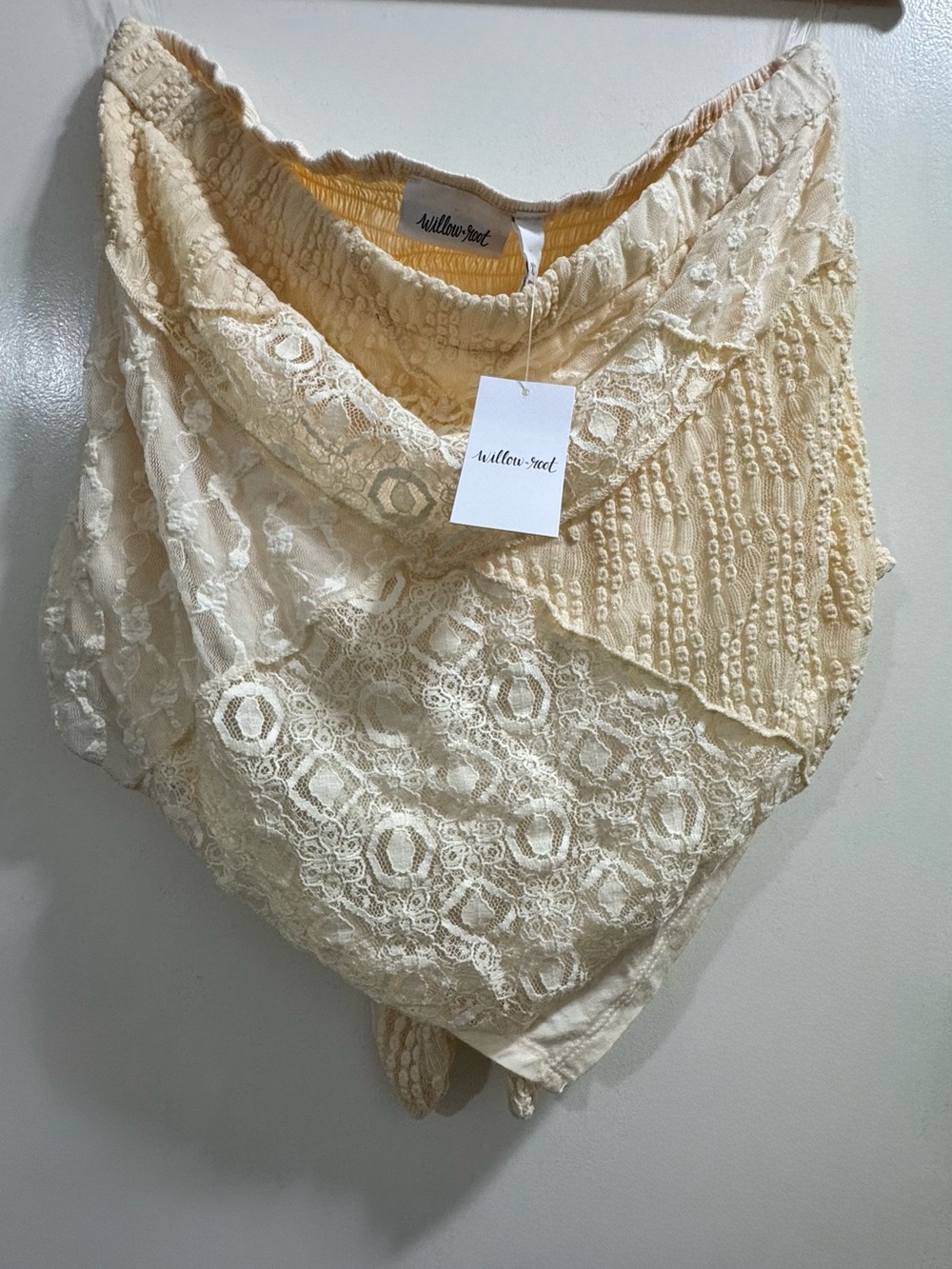 Boho Lace-Inset Cream Tank Top - Picture 2 of 8